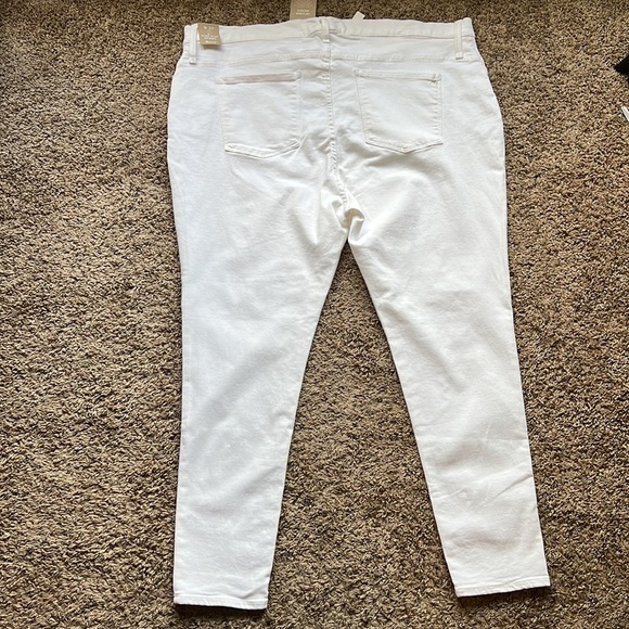 😮‍💨 Madewell 9” High Rise Skinny Jeans White - Picture 2 of 4